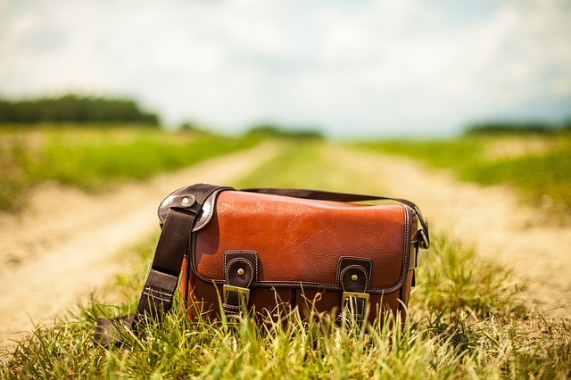 HANDBAGS