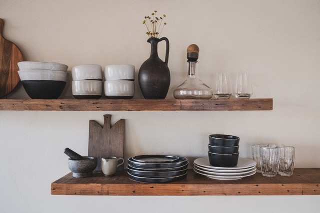 KITCHEN & DINING